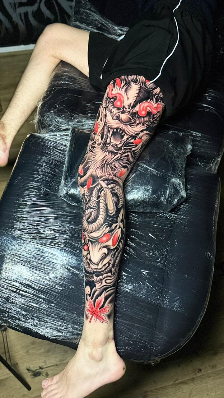 Tatuaje floral en antebrazo